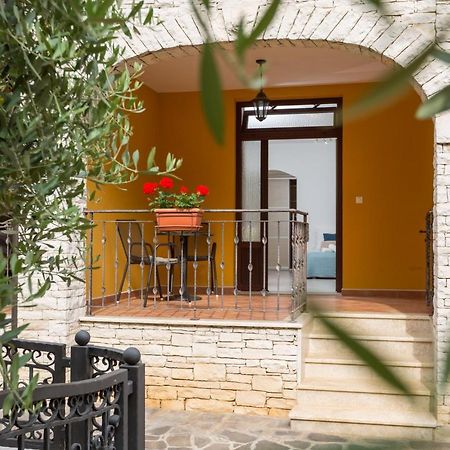 Studio Apartments Pinia-Marina ポレッチ エクステリア 写真