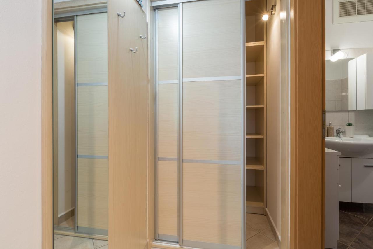 Studio Apartments Pinia-Marina ポレッチ エクステリア 写真