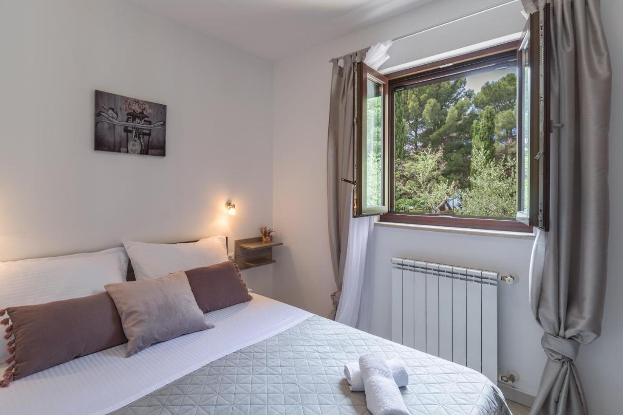 Studio Apartments Pinia-Marina ポレッチ エクステリア 写真